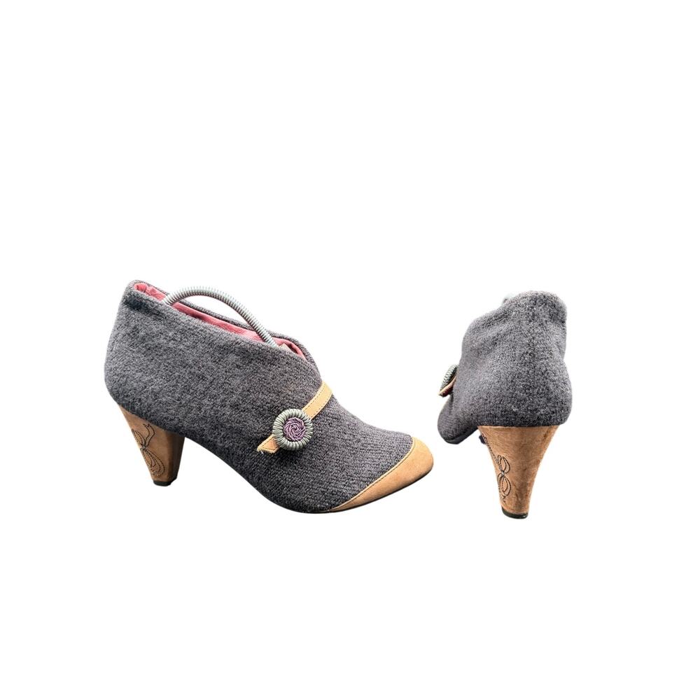Poetic License Open for Business Booties EU 41 US 10 Wool Heels
